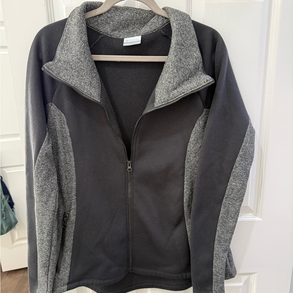 Columbia Jacket Women XL Fleece Knit Gray Black Lightweight Outdoor Activewear